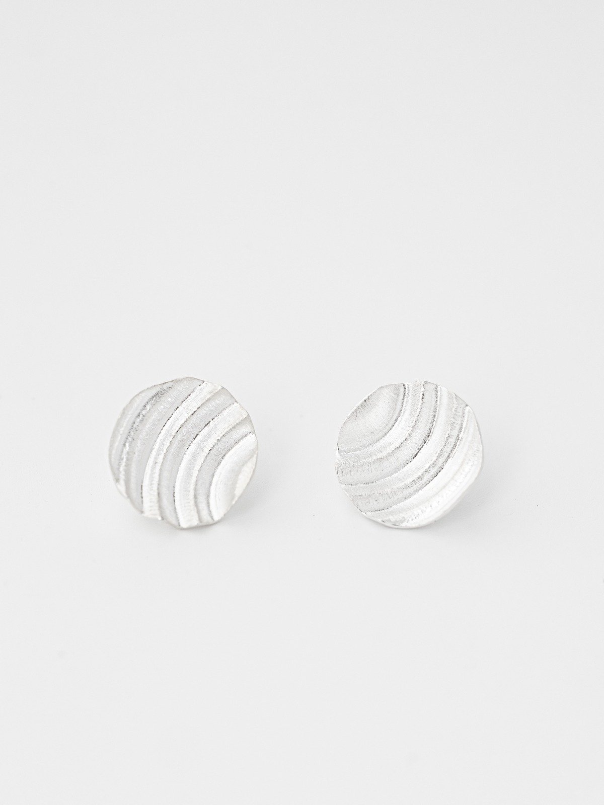 回川耳钉细节图 1